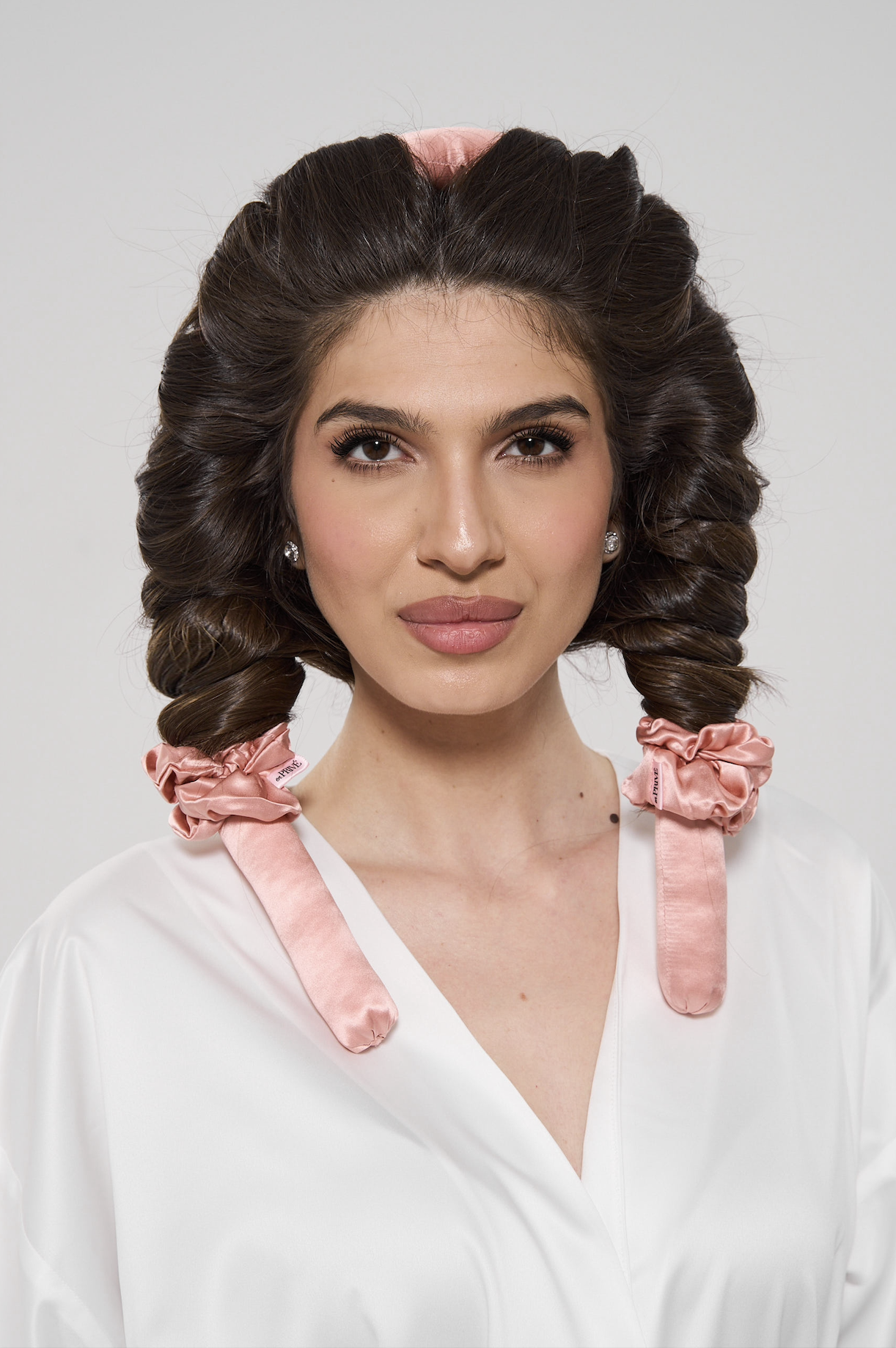 Ondulator fara caldura cu doua elastice din matase mulberry 22 momme Rose Gold